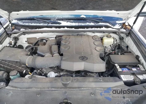 2019 Toyota 4Runner Limited z USA, uszkodzony, nr VIN JTEBU5JR0K5689272